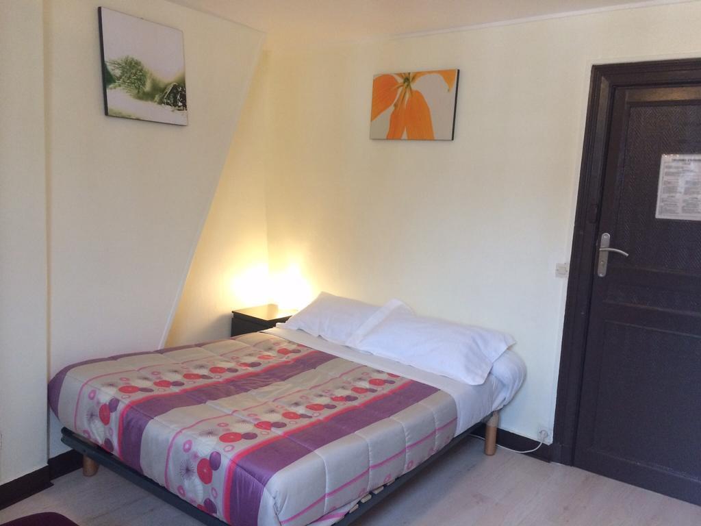 Hotel Restaurant Tokyo Trouville-sur-Mer Quarto foto