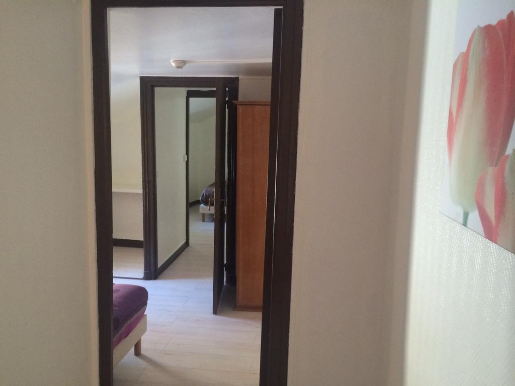 Hotel Restaurant Tokyo Trouville-sur-Mer Quarto foto