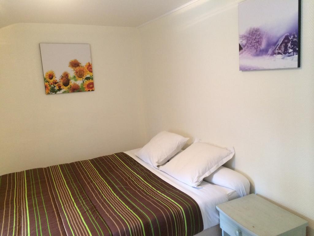 Hotel Restaurant Tokyo Trouville-sur-Mer Quarto foto